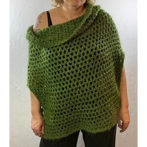 Open Hand Knit Womens Fuzzy Poncho OS Green Retro Boho Hippy Cottage Festival